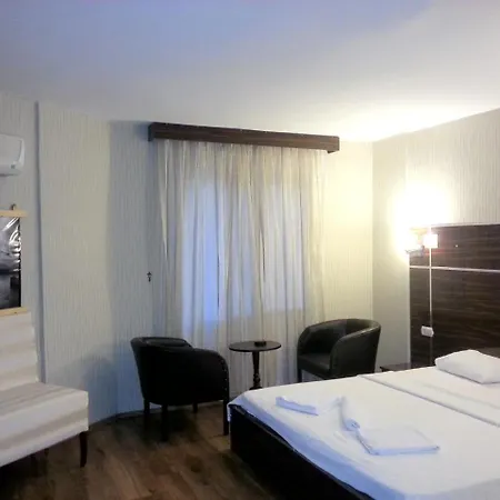 Otel Iyonya
