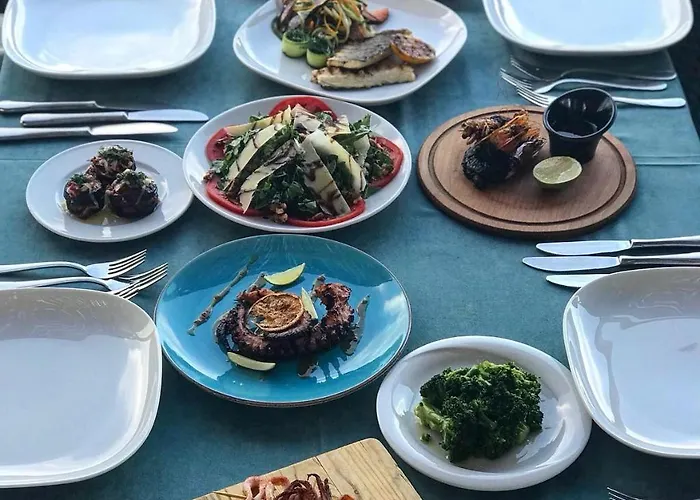 Iyonya מלון אורלה