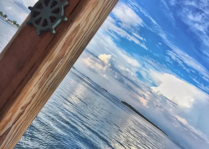 Iyonya מלון אורלה